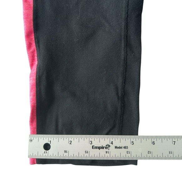 Athleta black & pink midrise capri workout leggings size Large - Picture 10 of 13